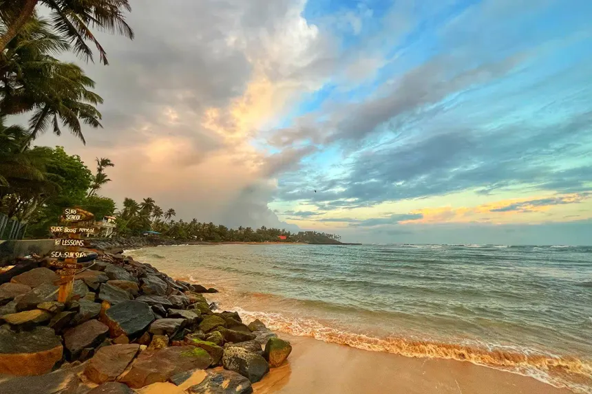 Mirissa-beach.jpg